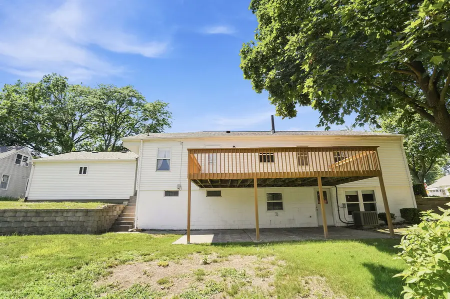 3002 15th Street, Moline, IL 61265 - #3