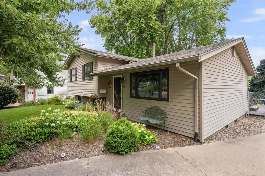 40 Parklane Circle, Bettendorf, IA 52722 - #3