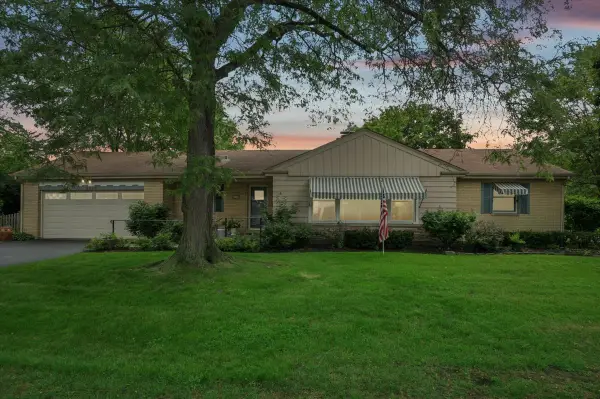 2324 Sumac Circle, Glenview, IL 60025