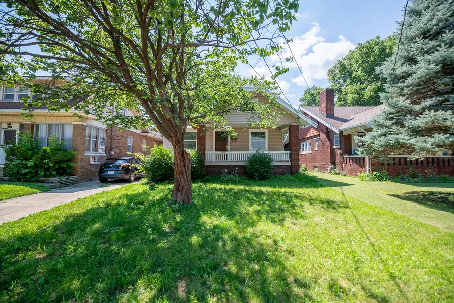 1421 N Douglas Street, Peoria, IL 61606 - #2