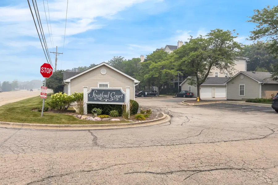 3275 Stratford Court #2-C, Lake Bluff, IL 60044 - #3