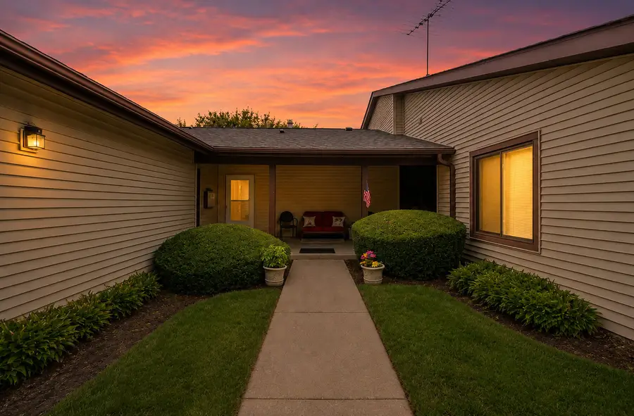 5202 Winslow Circle #D, McHenry, IL 60050 - #2