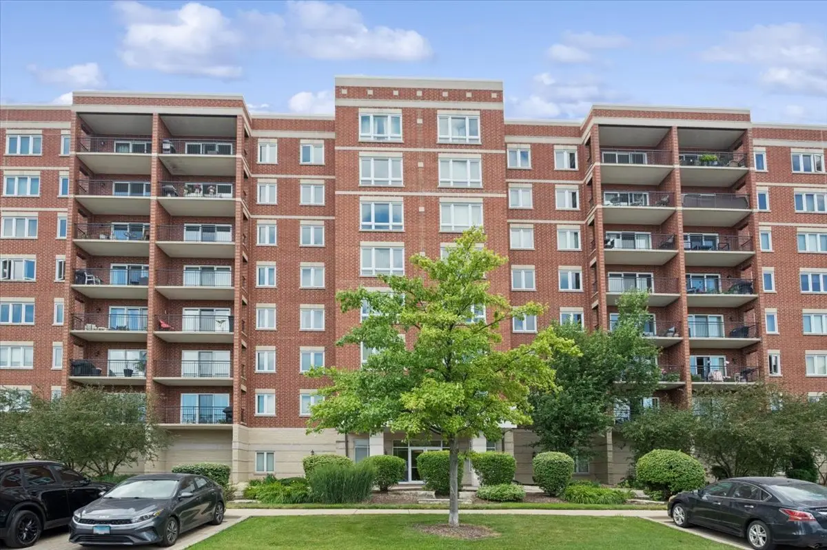 5555 N Cumberland Avenue #710, Chicago, IL 60656 - #1