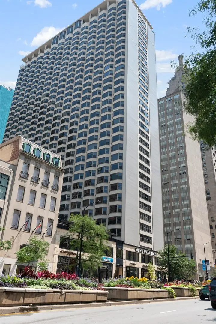 535 N Michigan Avenue #3211, Chicago, IL 60611 - #1