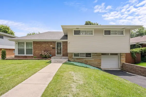 1015 S Leslie Lane, Villa Park, IL 60181