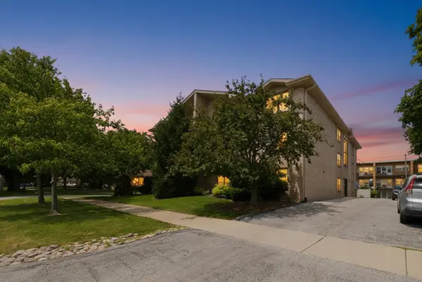 4020 W 105th Street #3E, Oak Lawn, IL 60453