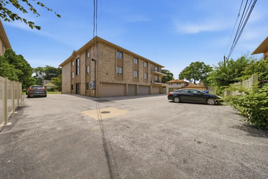 4020 W 105th Street #3E, Oak Lawn, IL 60453 - #2