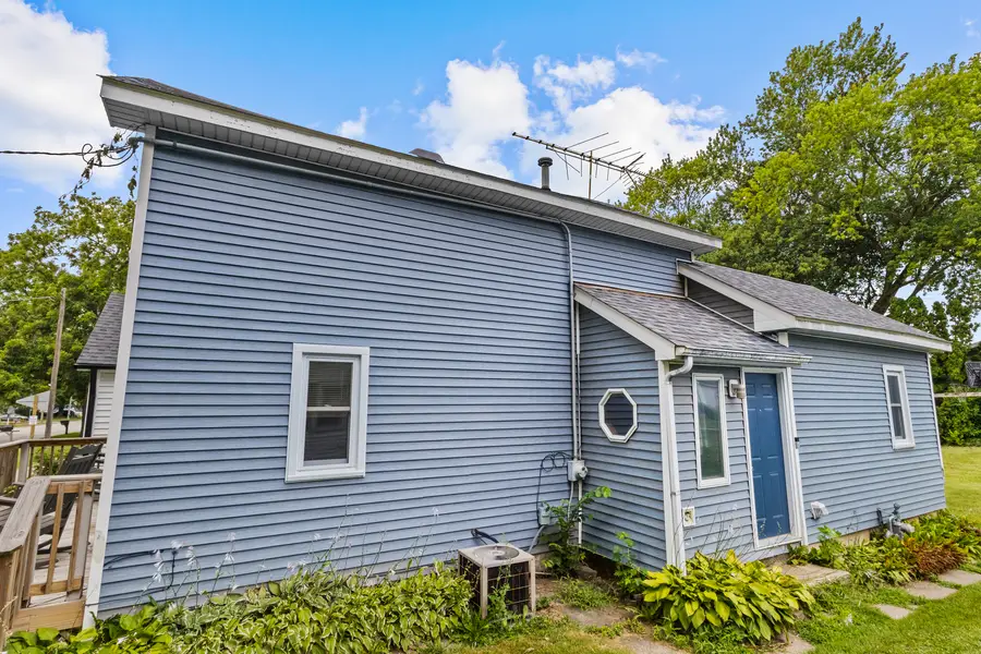 207 E Taylor Street, Grant Park, IL 60940 - #2