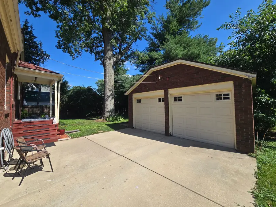 807 W 2nd Street, Rock Falls, IL 61071 - #3