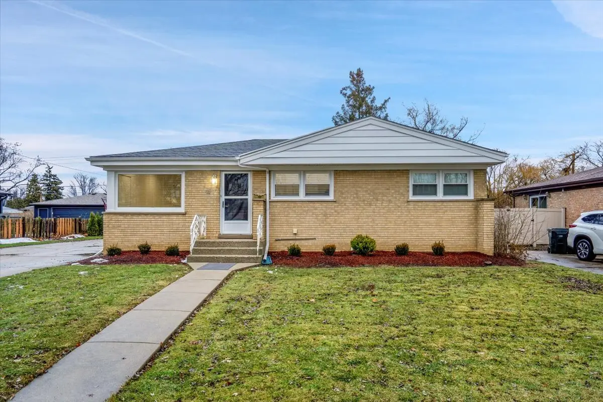 9317 Olcott Avenue, Morton Grove, IL 60053 - #1