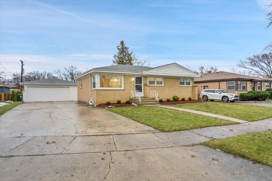 9317 Olcott Avenue, Morton Grove, IL 60053 - #2
