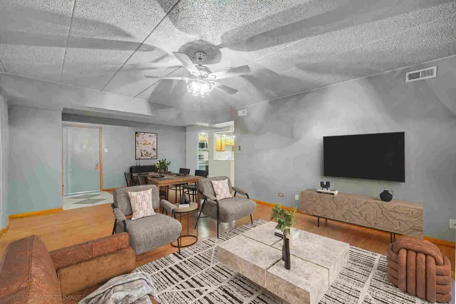 18315 Burnham Avenue #204, Lansing, IL 60438 - #3