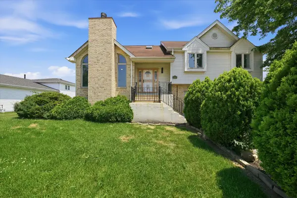 223 S Dante Avenue, Glenwood, IL 60425