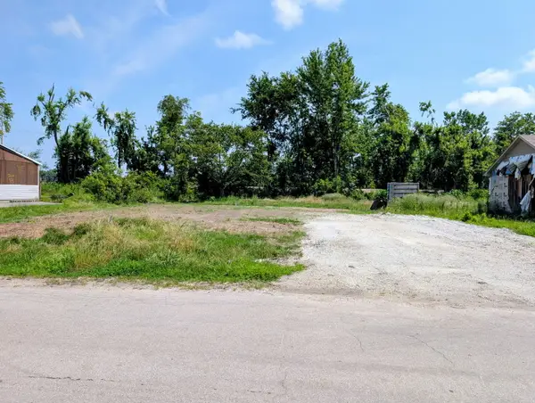 87 Strasma East Drive, Kankakee, IL 60901