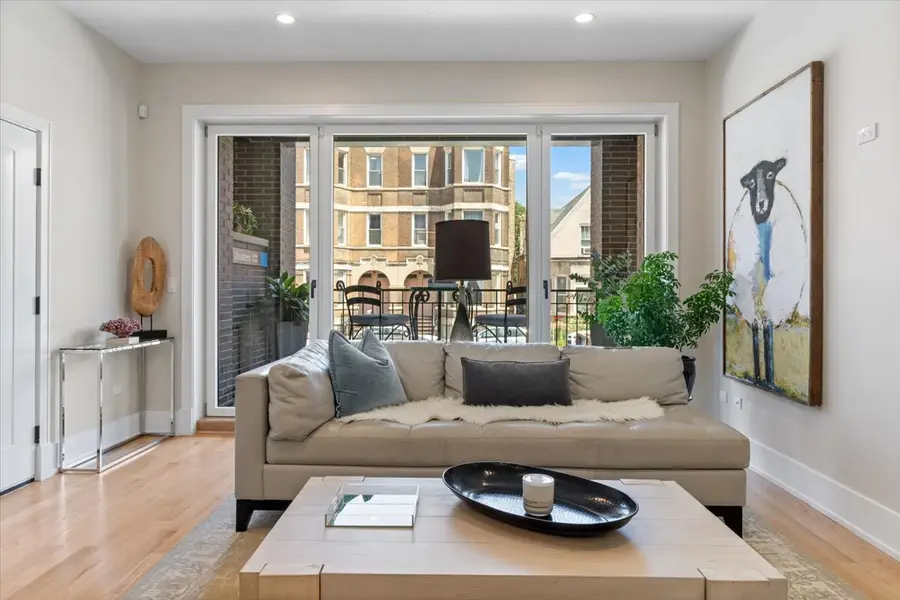 2023 W Augusta Boulevard #1W, Chicago, IL 60622 - #3