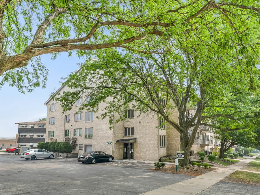 4530 W 93rd Street #2D, Oak Lawn, IL 60453 - #2