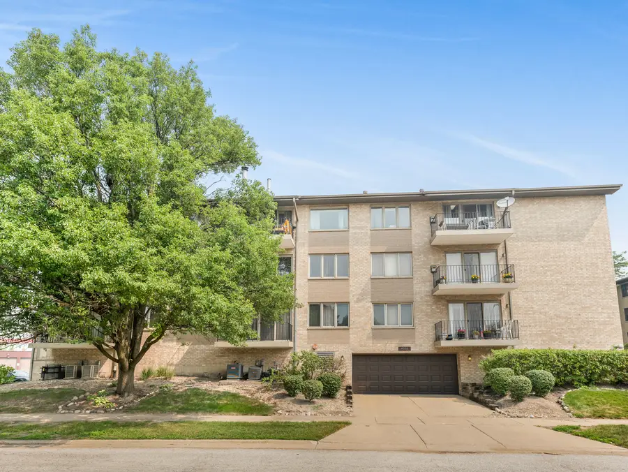 4530 W 93rd Street #2D, Oak Lawn, IL 60453 - #3