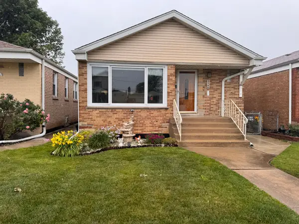 5146 S Sayre Avenue, Chicago, IL 60638