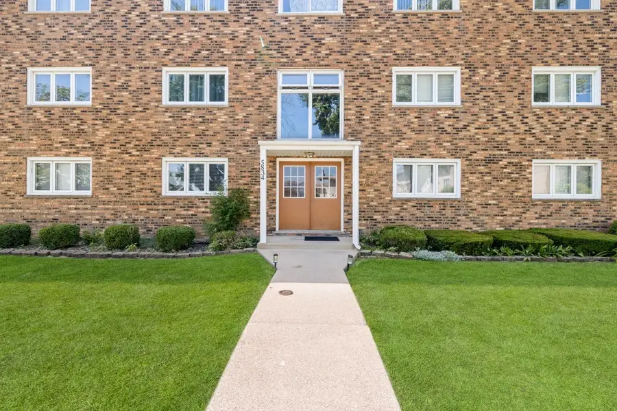 5834 W 77th Street #104, Burbank, IL 60459 - #2