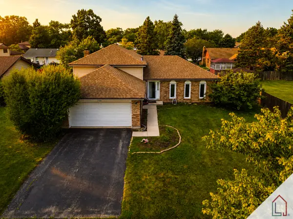 716 Oxford Avenue, Matteson, IL 60443