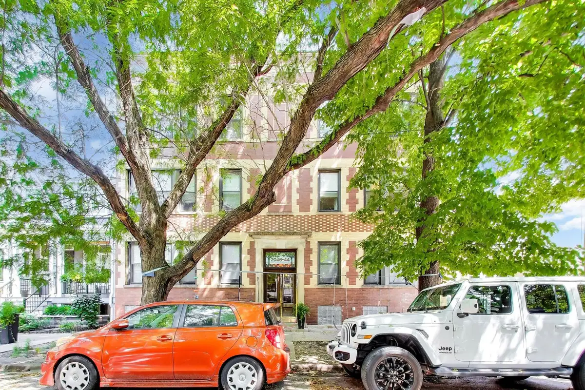 2046 W Cuyler Avenue #3W, Chicago, IL 60618 - #1