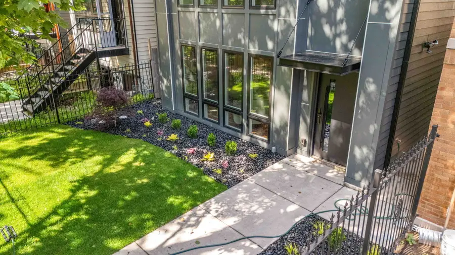 6150 S Saint Lawrence Avenue, Chicago, IL 60637 - #3