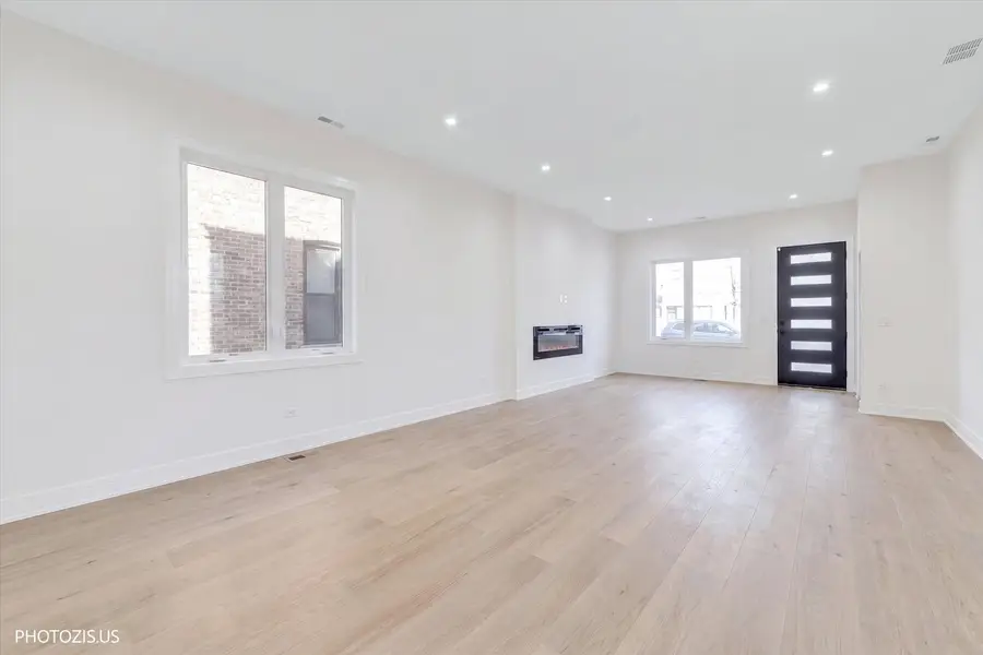 6538 S Kimbark Avenue, Chicago, IL 60637 - #3