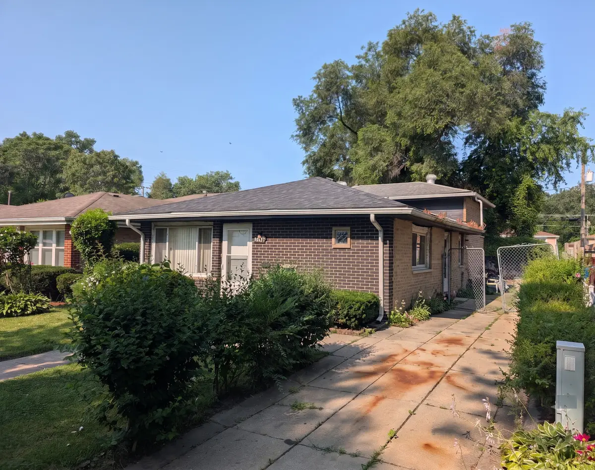 14226 S Marquette Avenue, Burnham, IL 60633 - #1