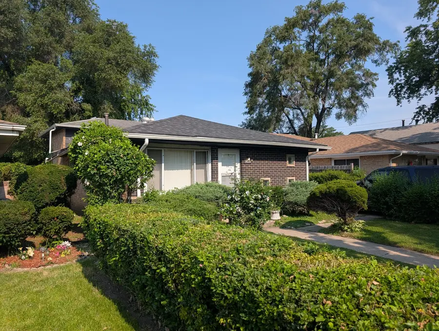 14226 S Marquette Avenue, Burnham, IL 60633 - #3