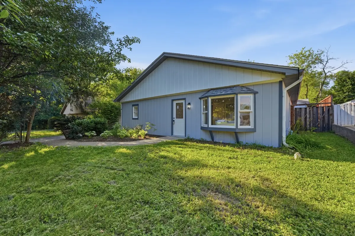 702 Columbus Street, McHenry, IL 60051 - #1