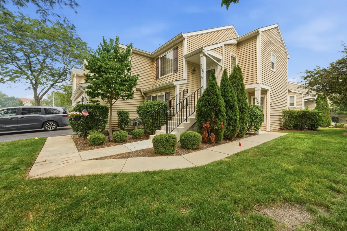 2042 Windemere Circle, Schaumburg, IL 60194 - #1