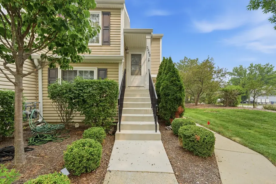 2042 Windemere Circle, Schaumburg, IL 60194 - #2