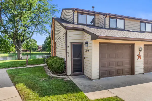 2104 Harbortown Circle #2104, Champaign, IL 61821