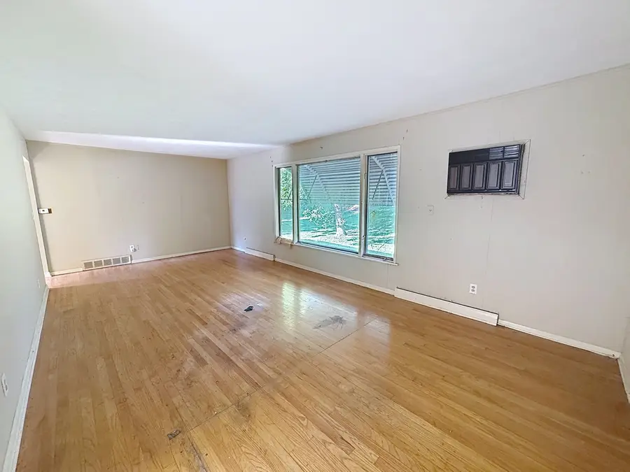1512 Monterey Court, Bettendorf, IA 52722 - #3