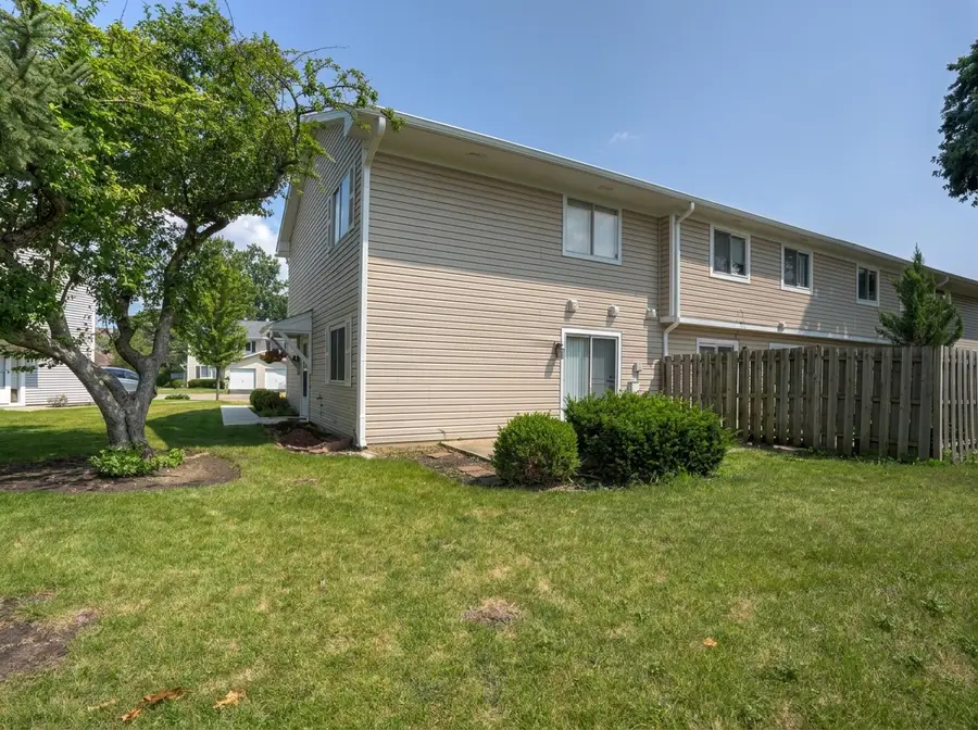 536 Alton Court, Carol Stream, IL 60188 - #3