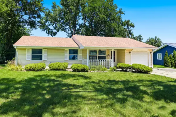 1318 Kingston Lane, Schaumburg, IL 60193