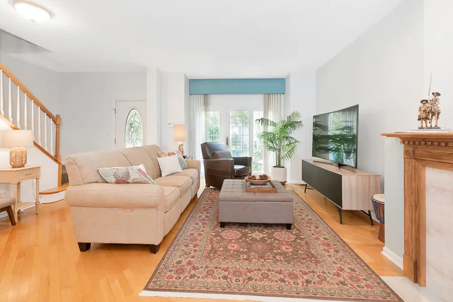 1132 Schneider Avenue, Oak Park, IL 60302 - #2
