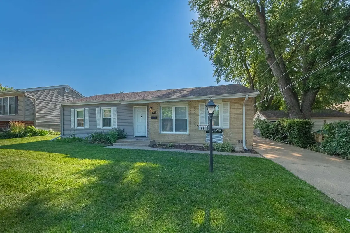 65 Laurel Trail, Wheeling, IL 60090 - #1