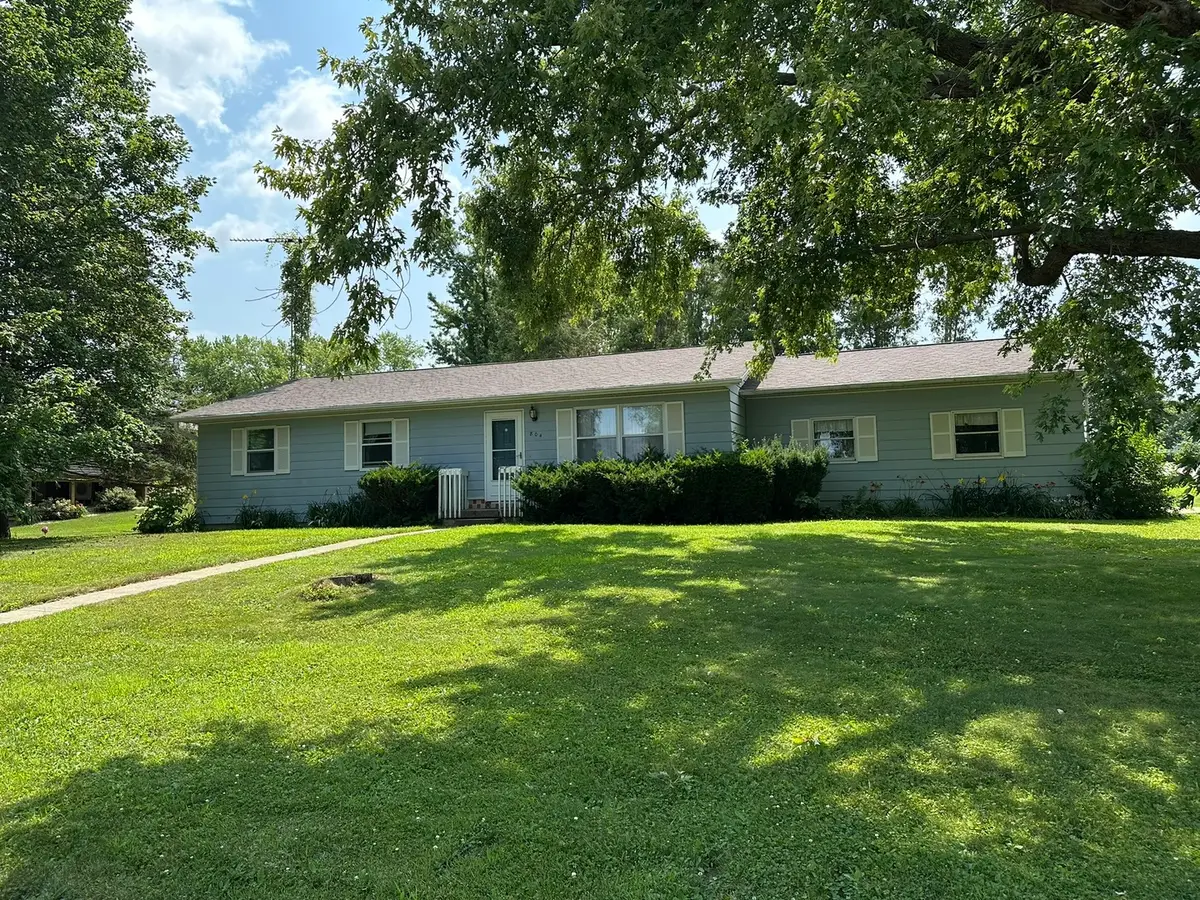 804 N Birch Drive, Lena, IL 61048 - #1