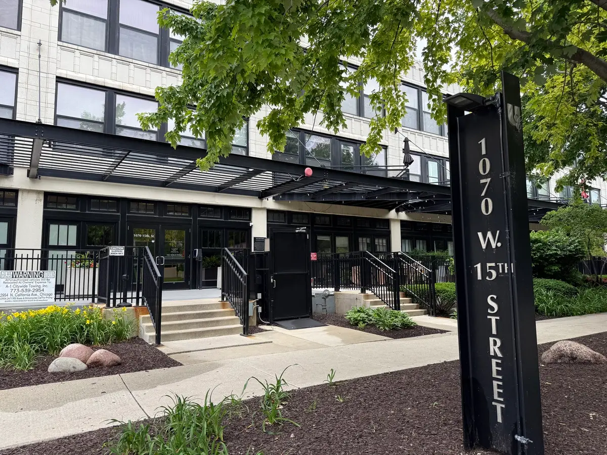 1070 W 15th Street #204, Chicago, IL 60608 - #1