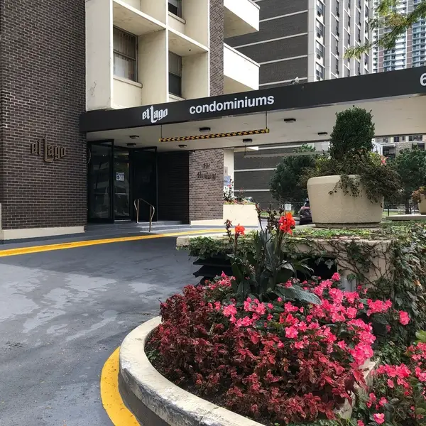 6157 N Sheridan Road #18E, Chicago, IL 60660