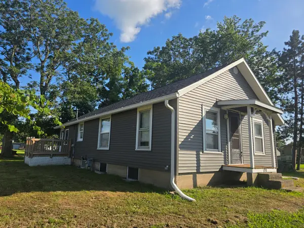 1090 2nd Street, Lomax, IL 61454