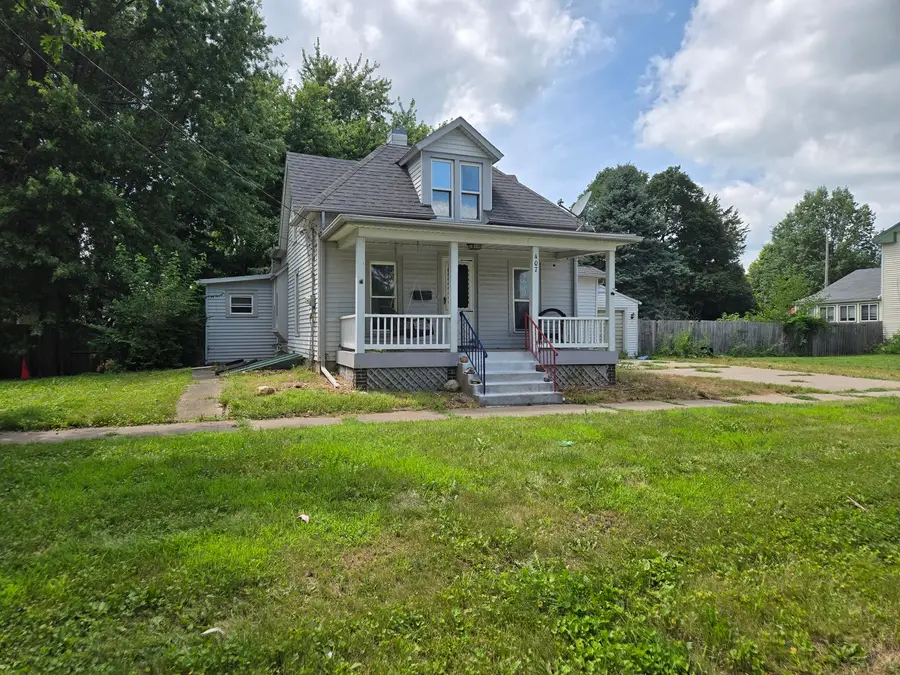 407 NE 3rd Avenue, Aledo, IL 61231 - #2