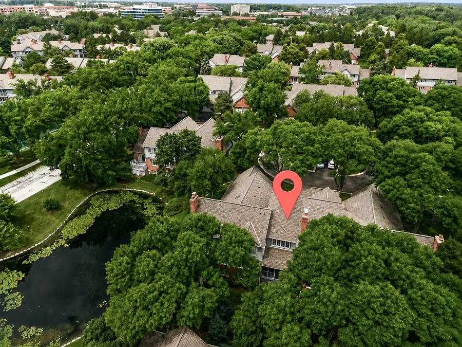 21 Stonehenge Court, Burr Ridge, IL 60527 - #3