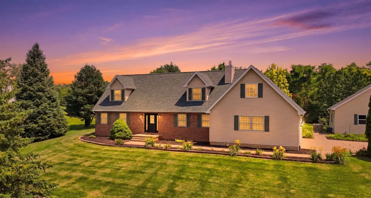 2237 Hickory Hills Road, Muscatine, IA 52761 - #1