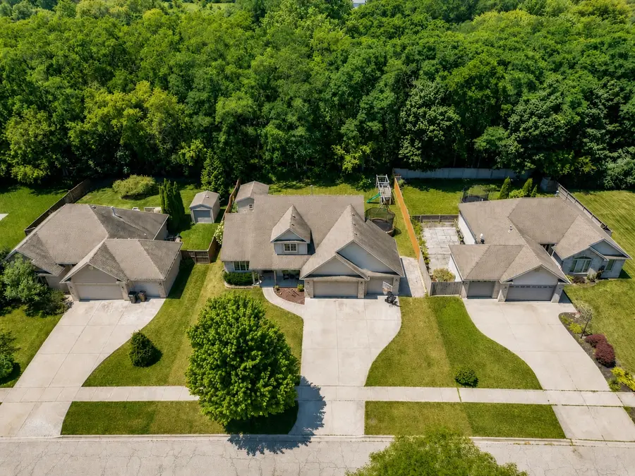 118 S Gladstone Avenue, Aurora, IL 60506 - #2