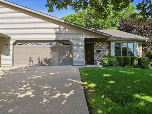311 N Jackson Street #B, Morrison, IL 61270