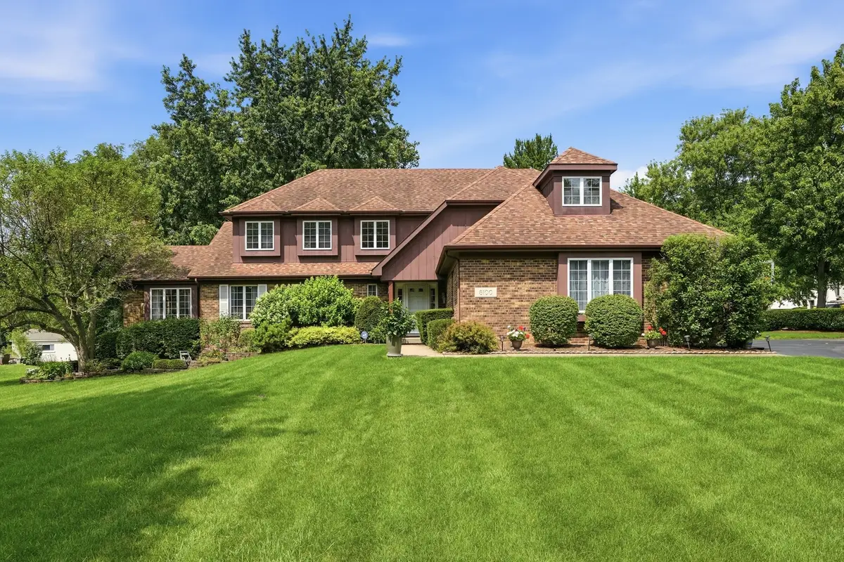 8100 Lake Ridge Drive, Burr Ridge, IL 60527 - #1