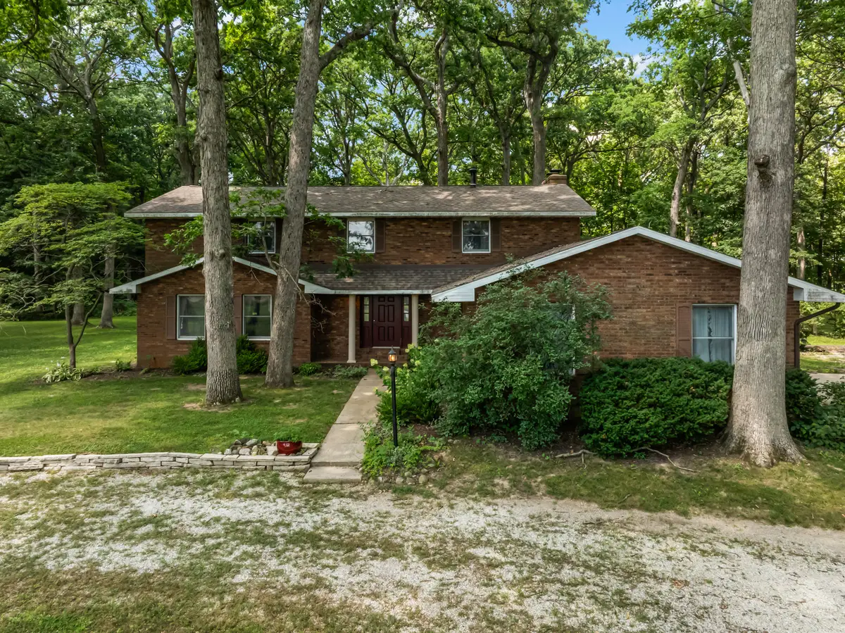 9187 Carle Springs Road, Wapella, IL 61777 - #1