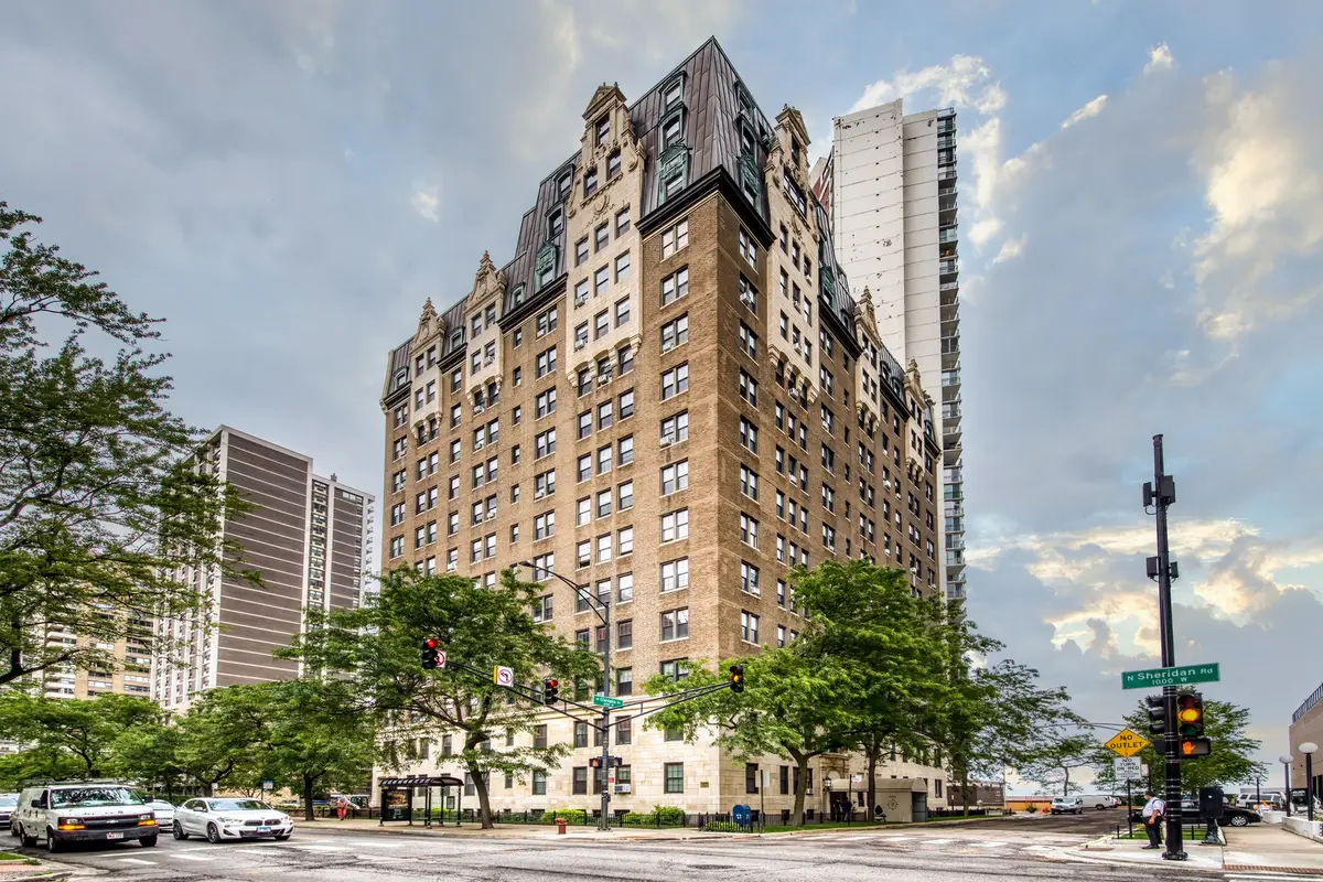 6101 N Sheridan Road #10C, Chicago, IL 60660 - #1